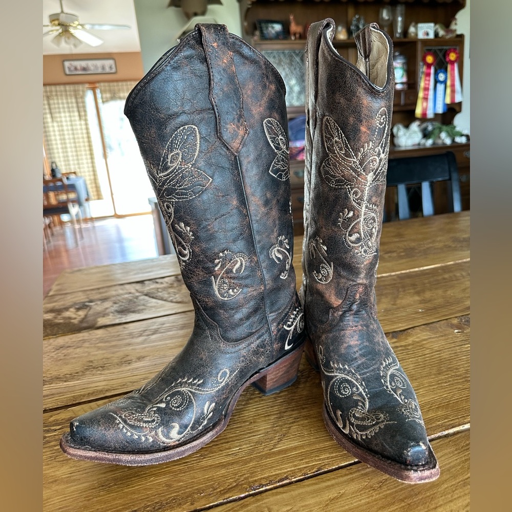 Circle G Women’s Size 7 Dragon Fly Embroidered Cowboy Boots